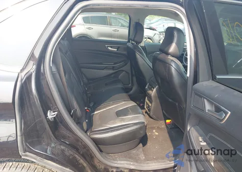 2022 Ford Edge Titanium z USA, uszkodzony, nr VIN 2FMPK4K90NBA39071